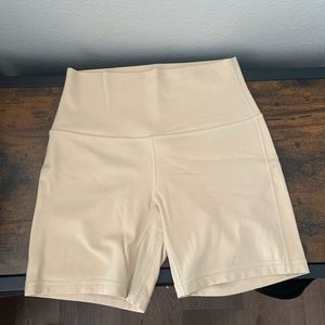 Lululemon Align Shorts Six Inch